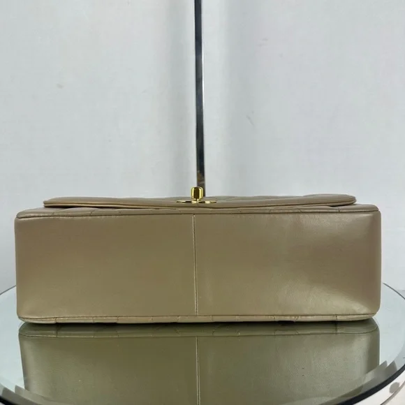 CHANEL DIANA FLAP BAG MEDIUM GHW - Picture 6 of 15